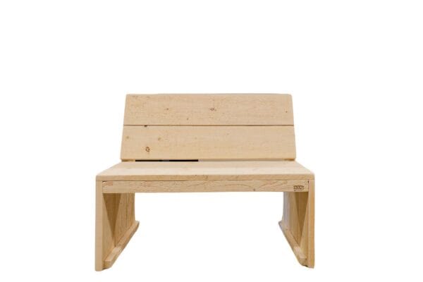 steigerhouten-bankje-met-rugleuning