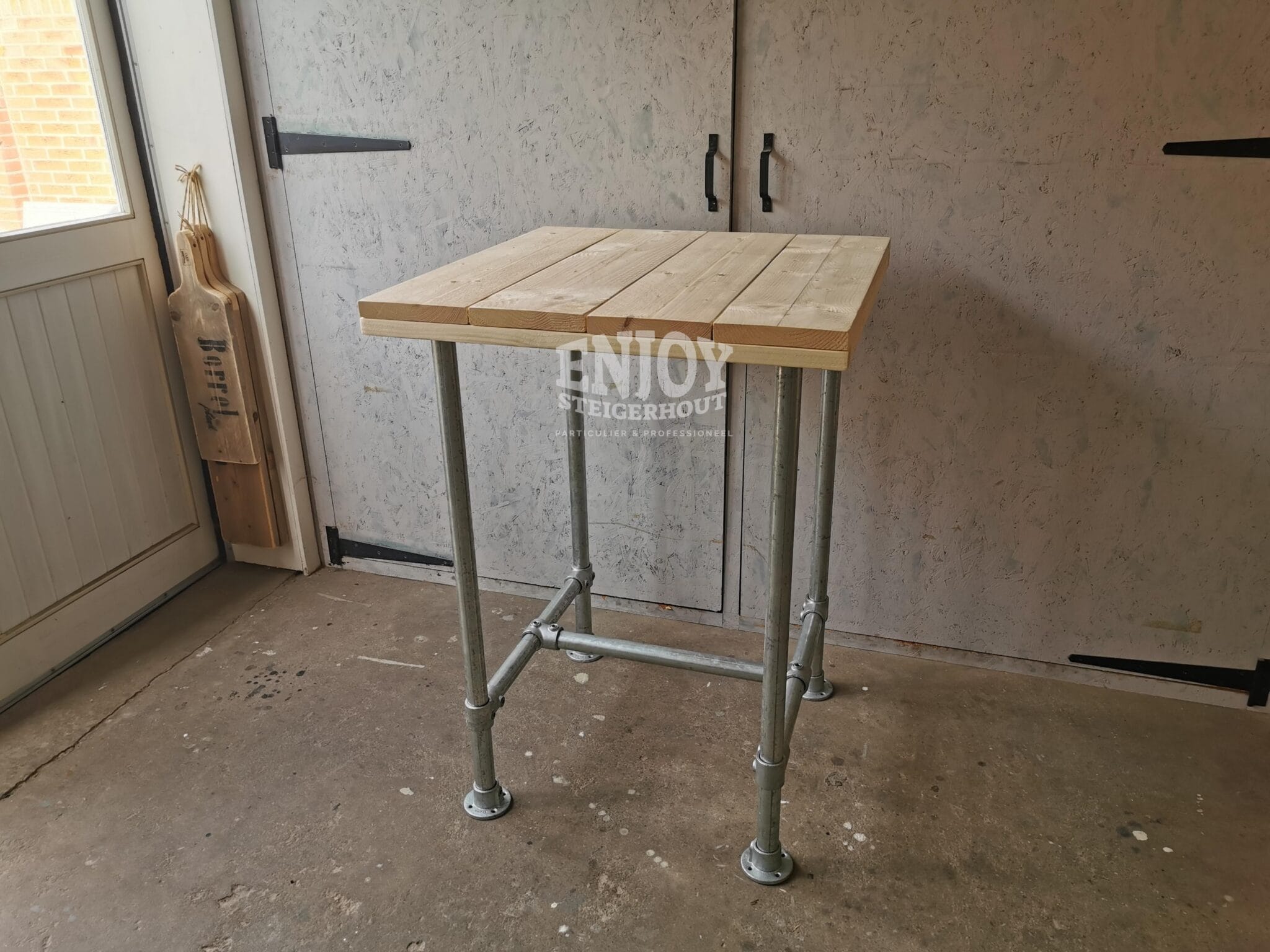 steigerbuis bar tafel