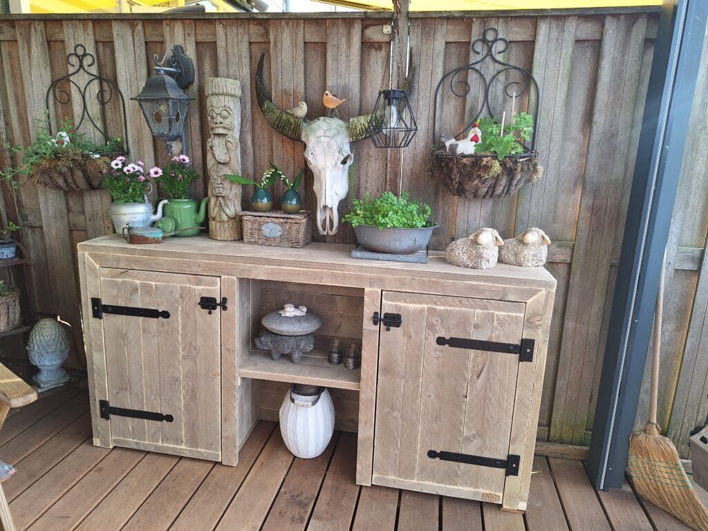 buiten kast steigerhout